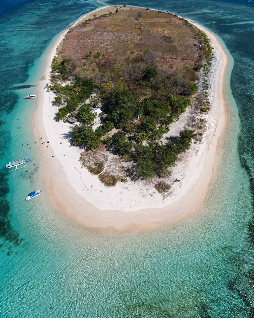 Snorkeling trip to Gili Kondo